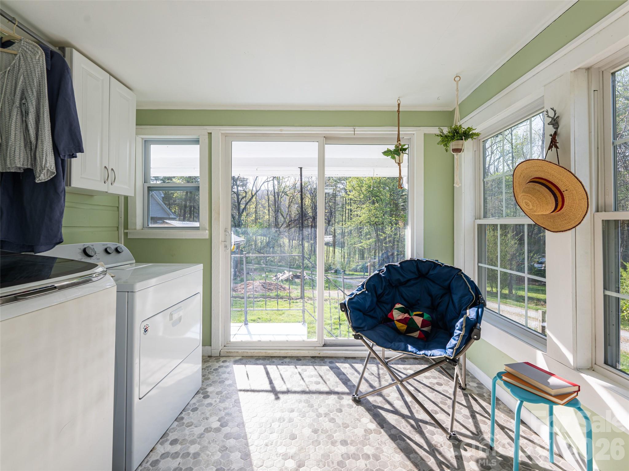 516 Onteora Boulevard — Asheville