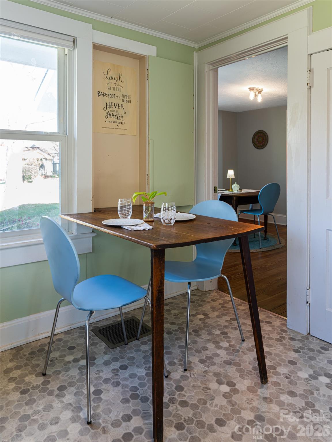 516 Onteora Boulevard — Asheville
