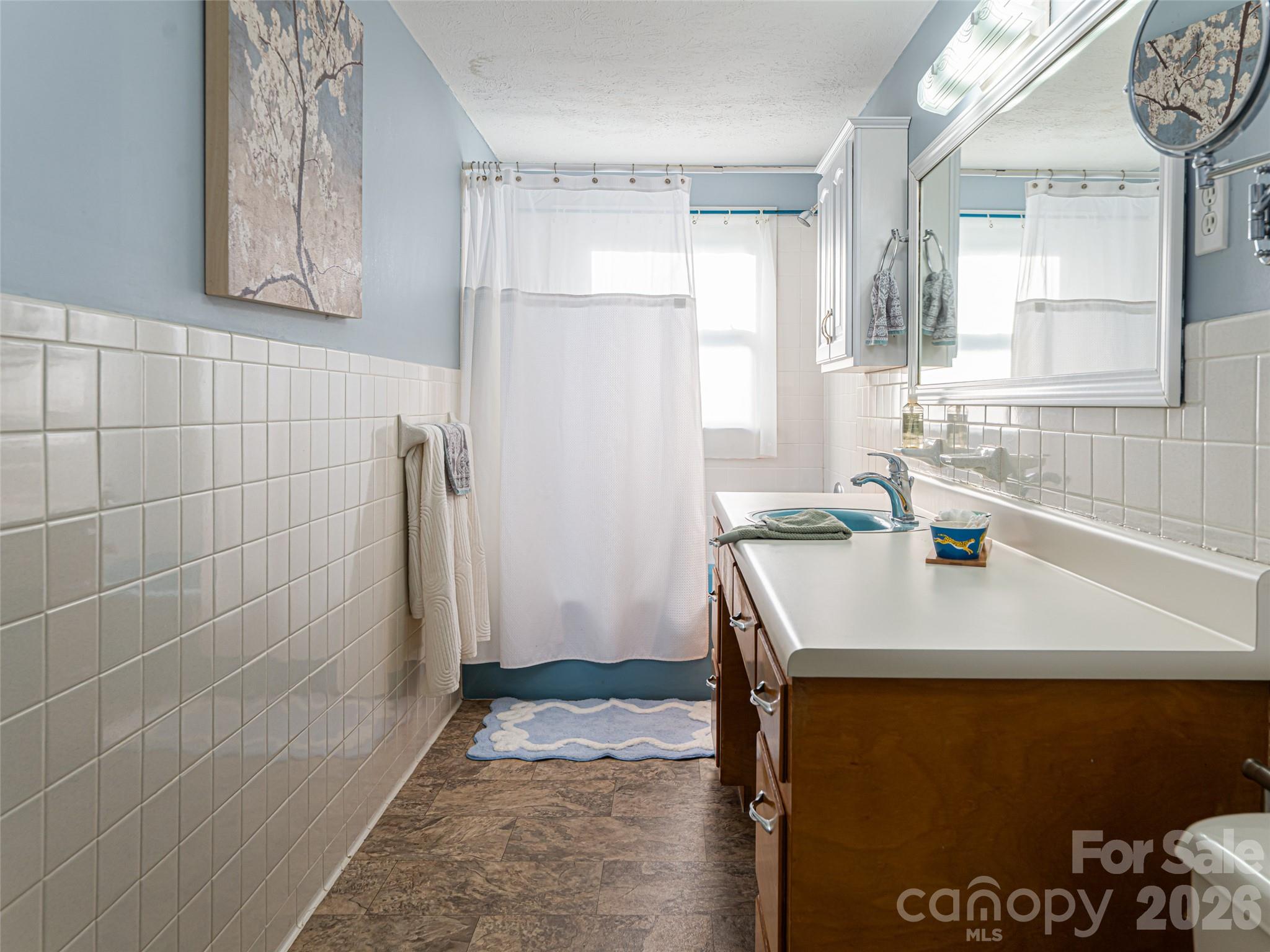 516 Onteora Boulevard — Asheville
