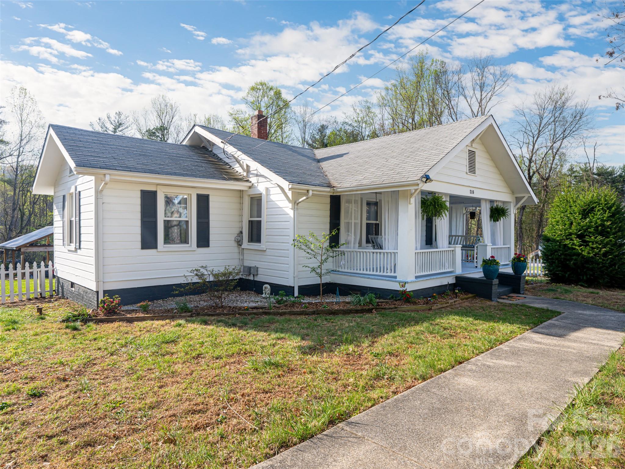 516 Onteora Boulevard — Asheville