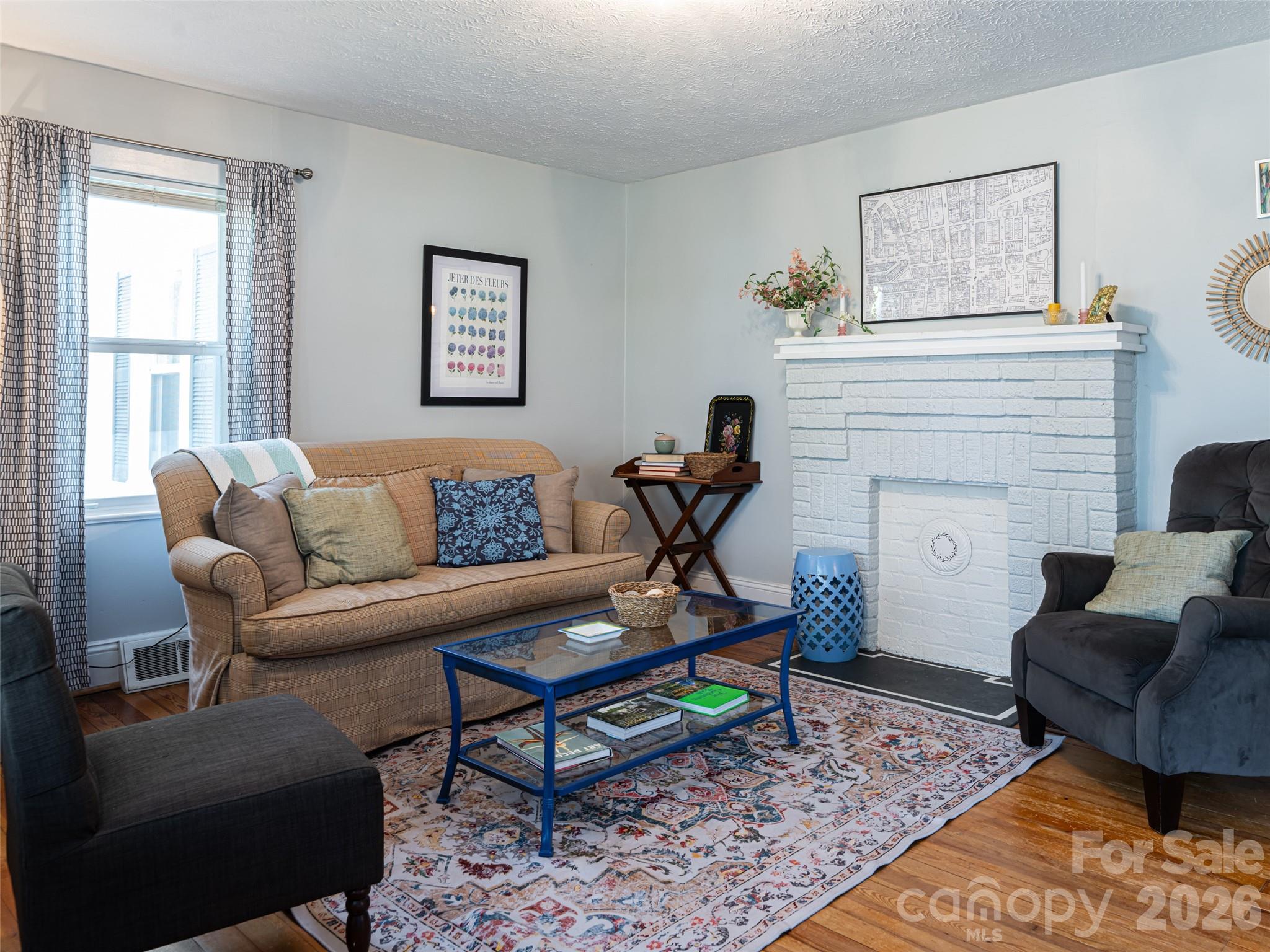 516 Onteora Boulevard — Asheville