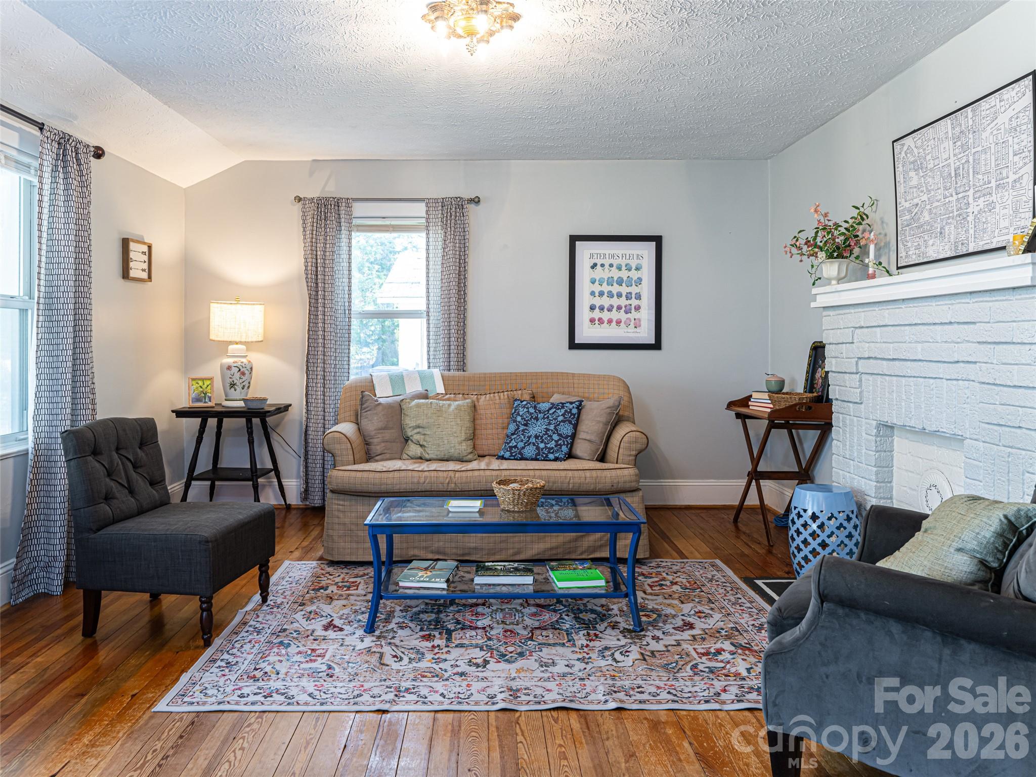 516 Onteora Boulevard — Asheville