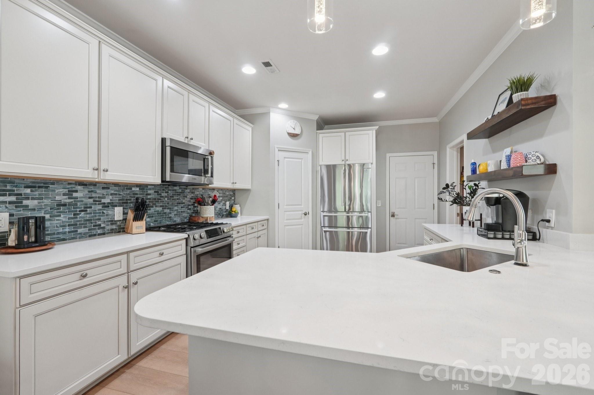 4818 Fonthill Lane — Charlotte