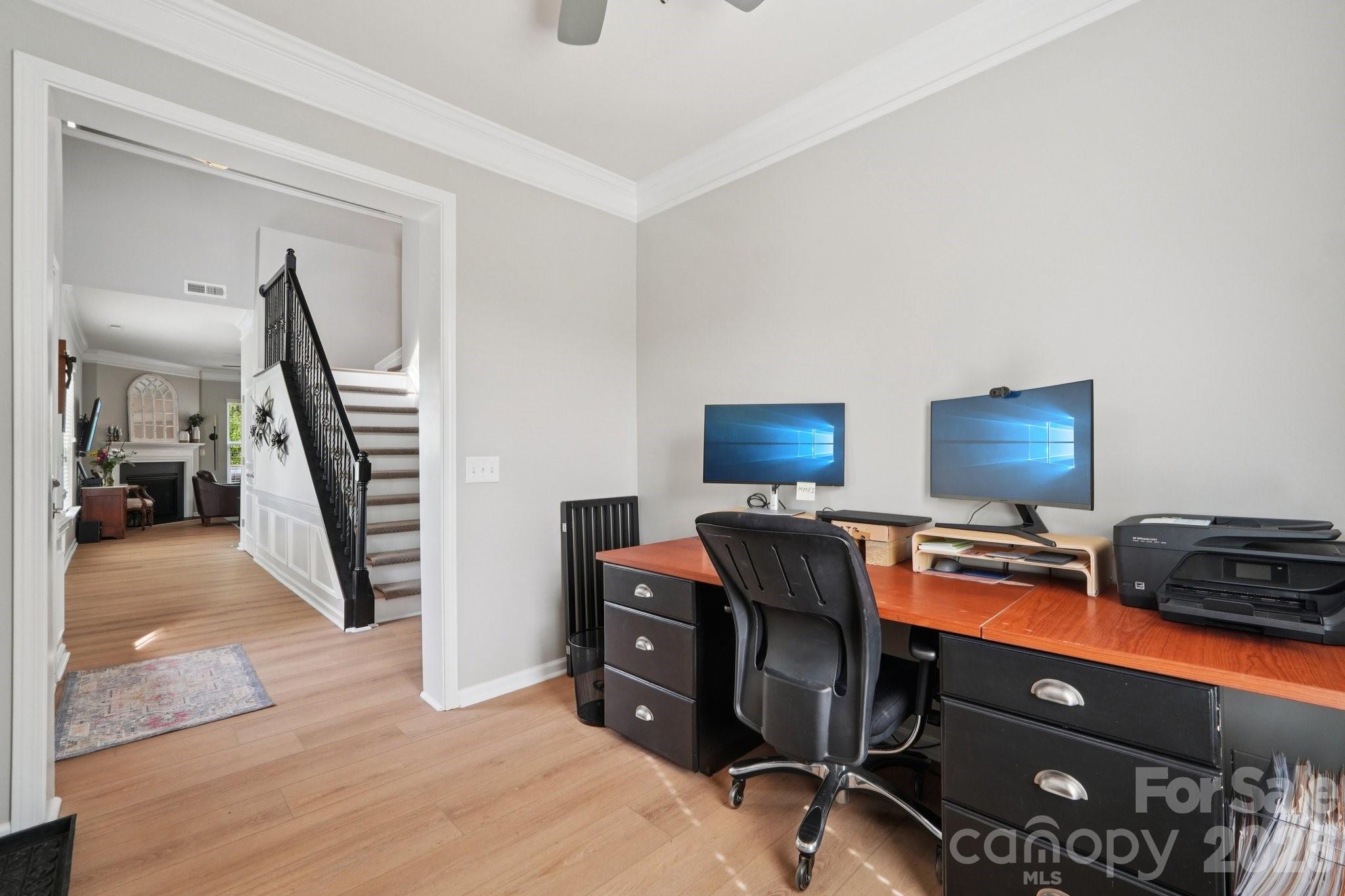 4818 Fonthill Lane — Charlotte