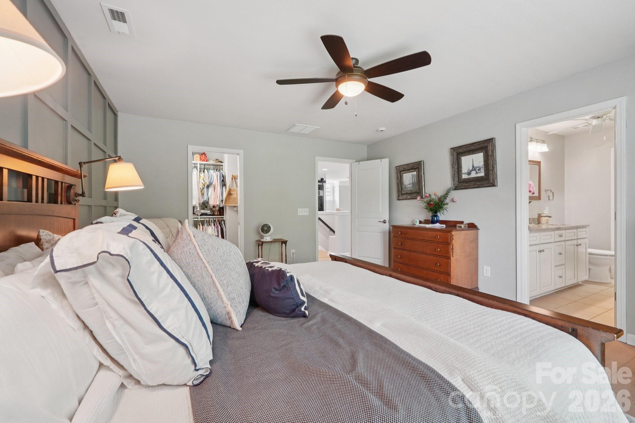 4818 Fonthill Lane — Charlotte