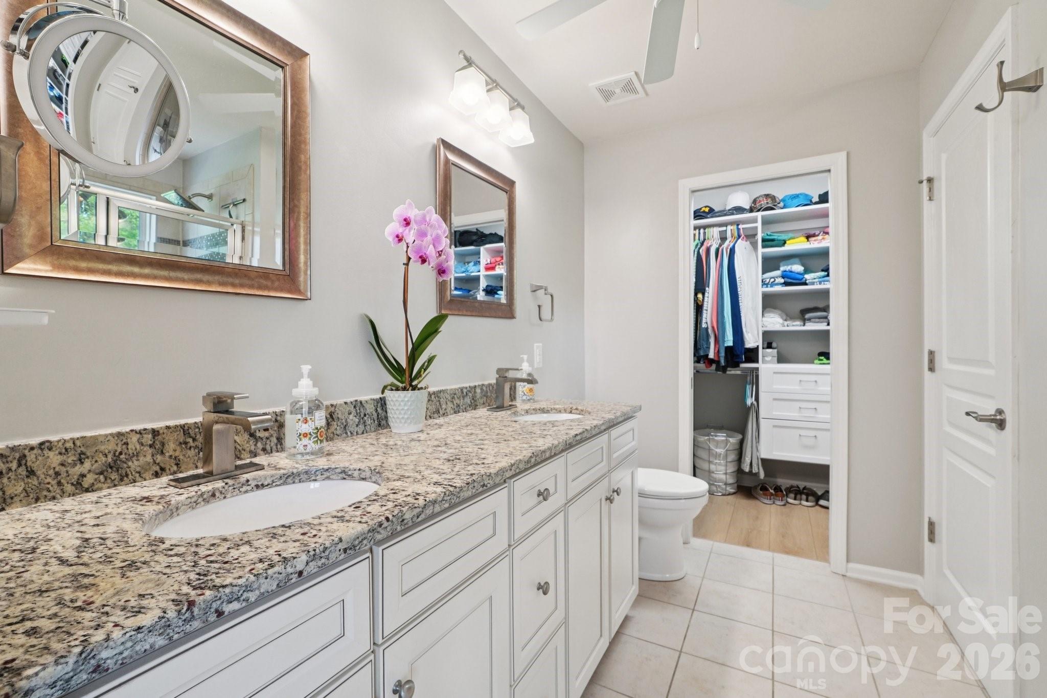 4818 Fonthill Lane — Charlotte