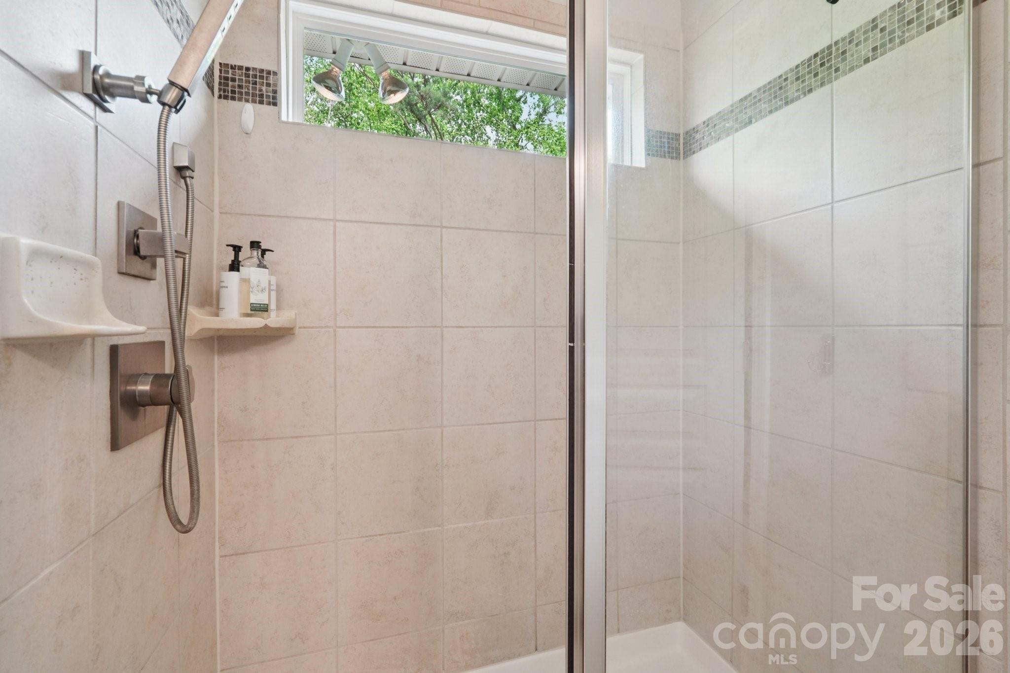 4818 Fonthill Lane — Charlotte