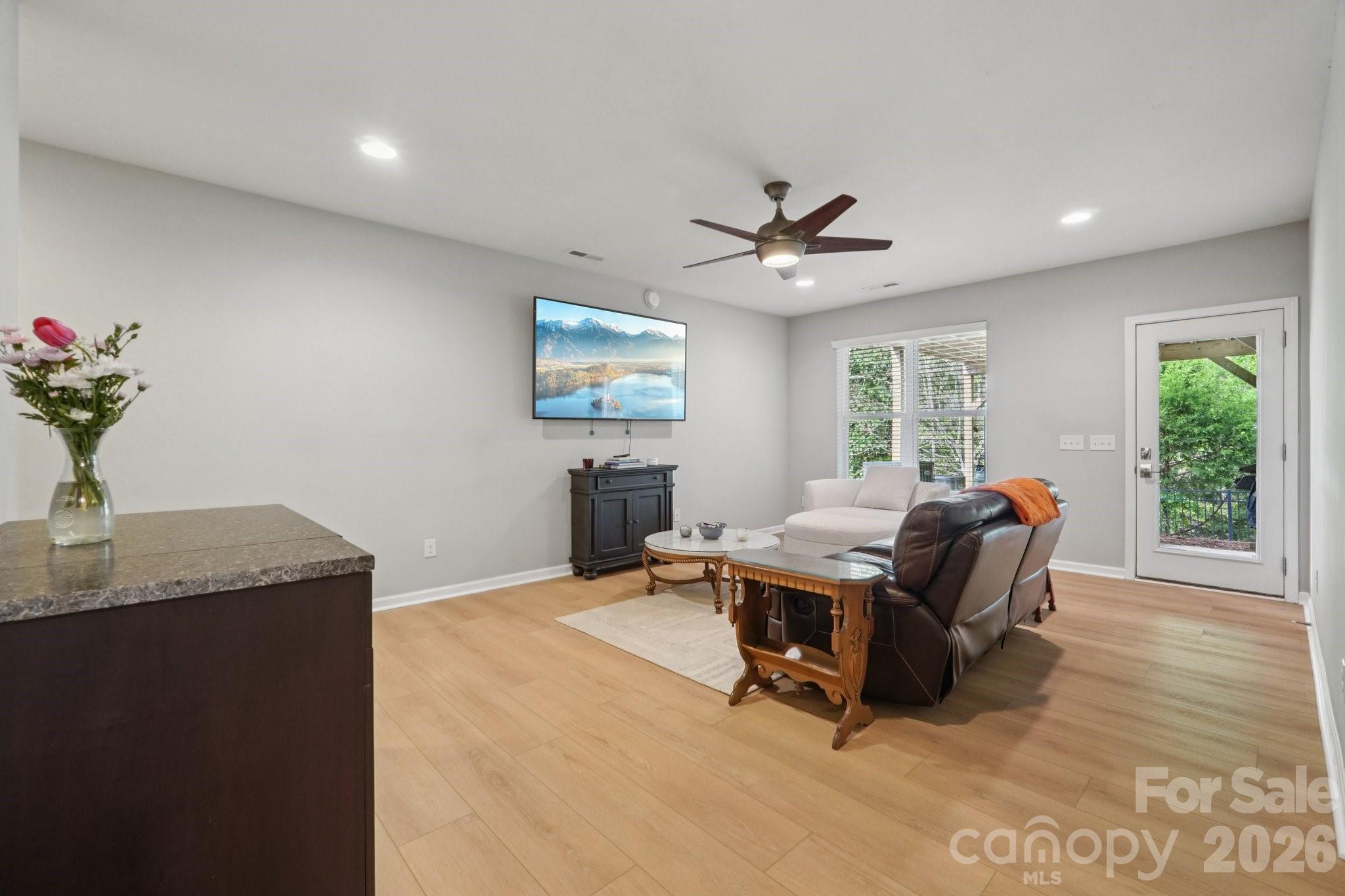 4818 Fonthill Lane — Charlotte