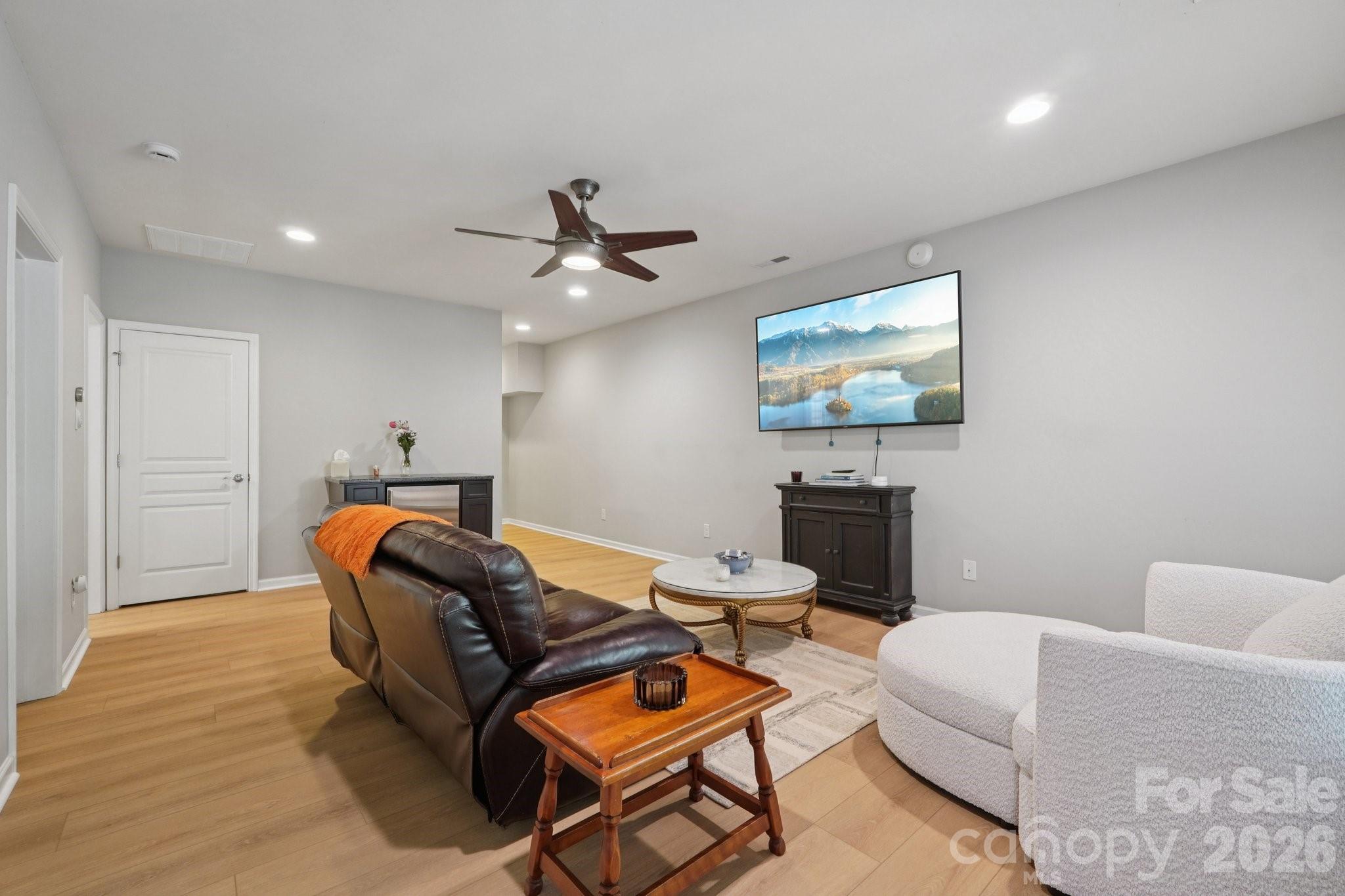 4818 Fonthill Lane — Charlotte