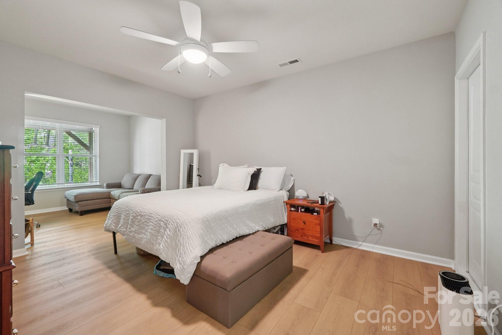4818 Fonthill Lane — Charlotte