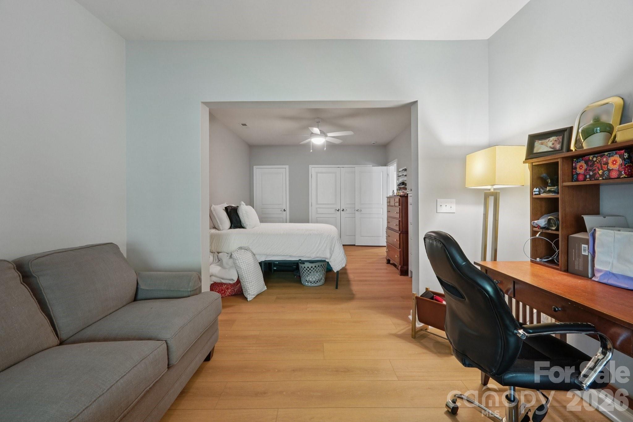 4818 Fonthill Lane — Charlotte