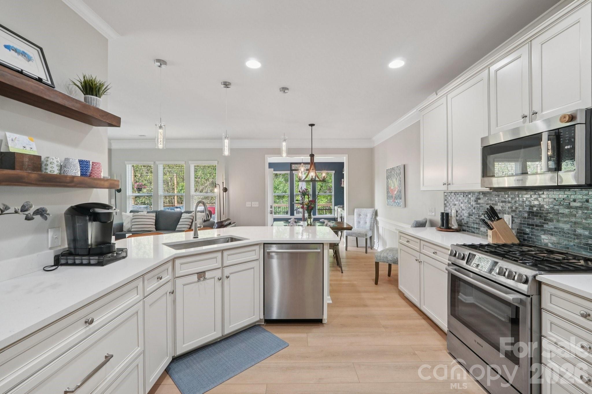 4818 Fonthill Lane — Charlotte
