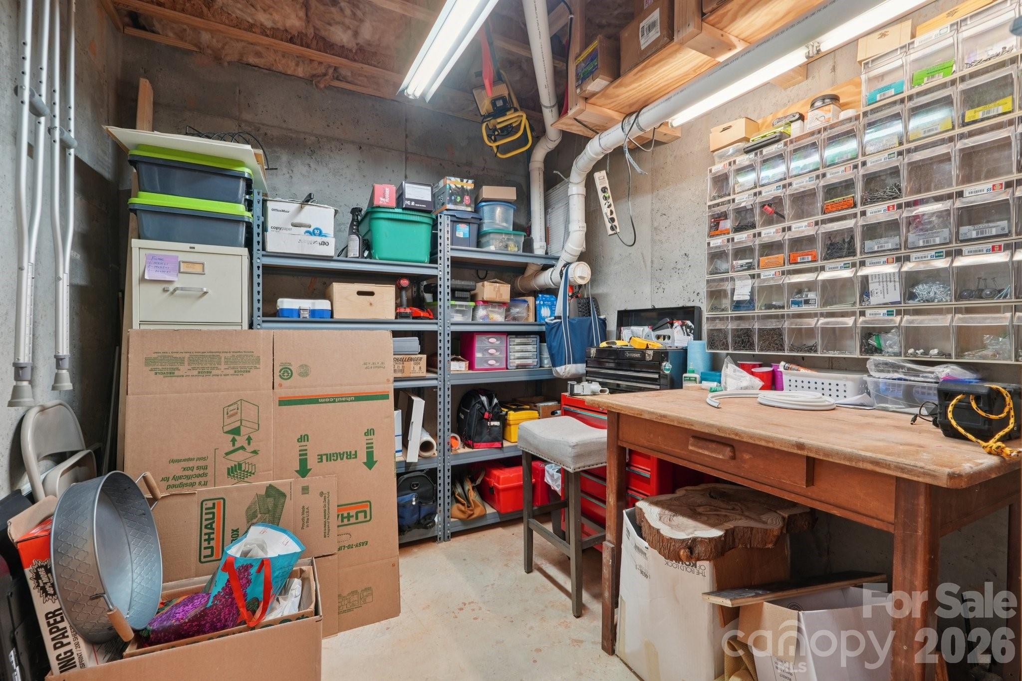 4818 Fonthill Lane — Charlotte