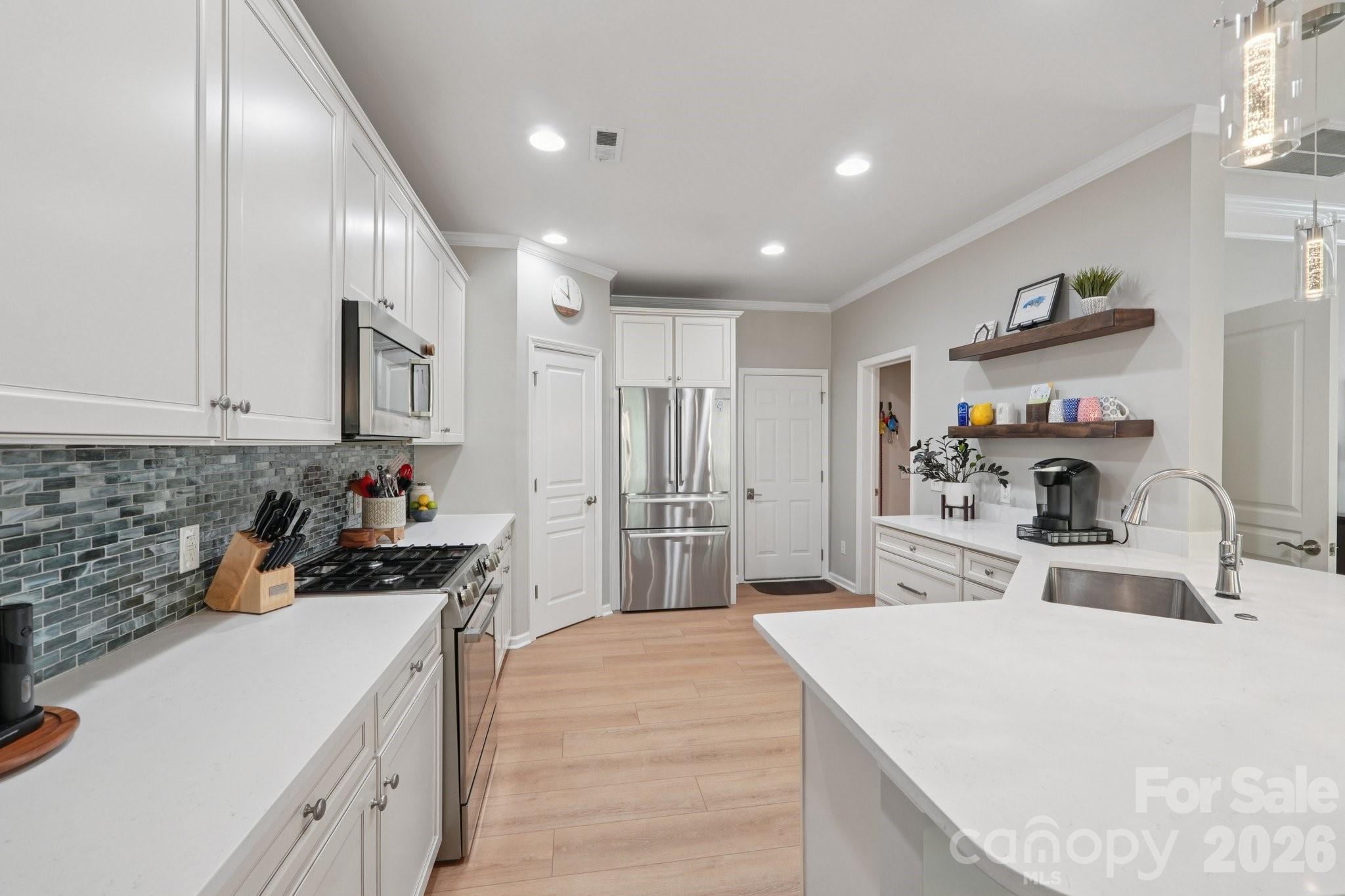 4818 Fonthill Lane — Charlotte
