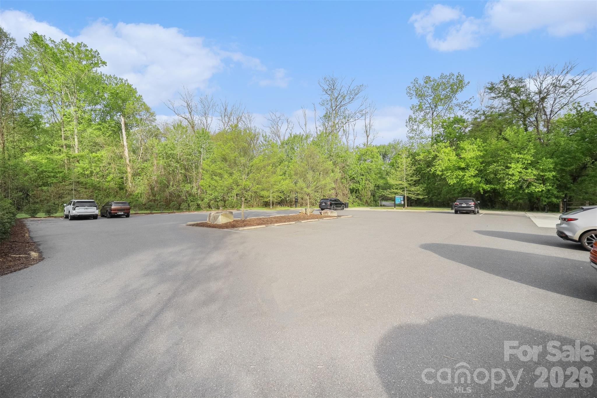 7443 Newmans Lane — Charlotte