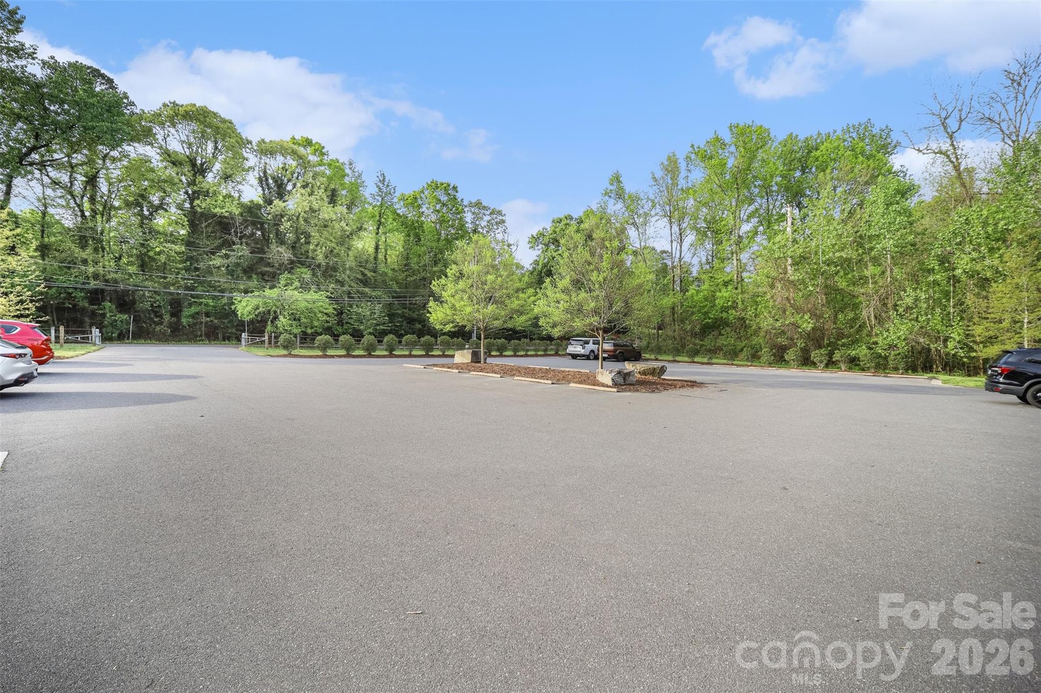 7443 Newmans Lane — Charlotte