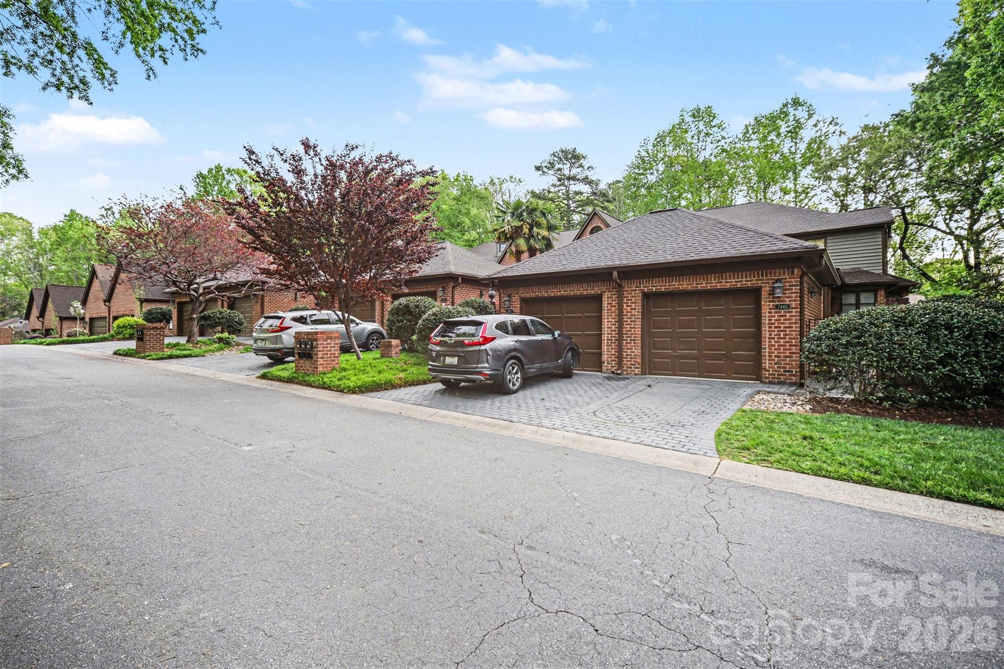 7443 Newmans Lane — Charlotte