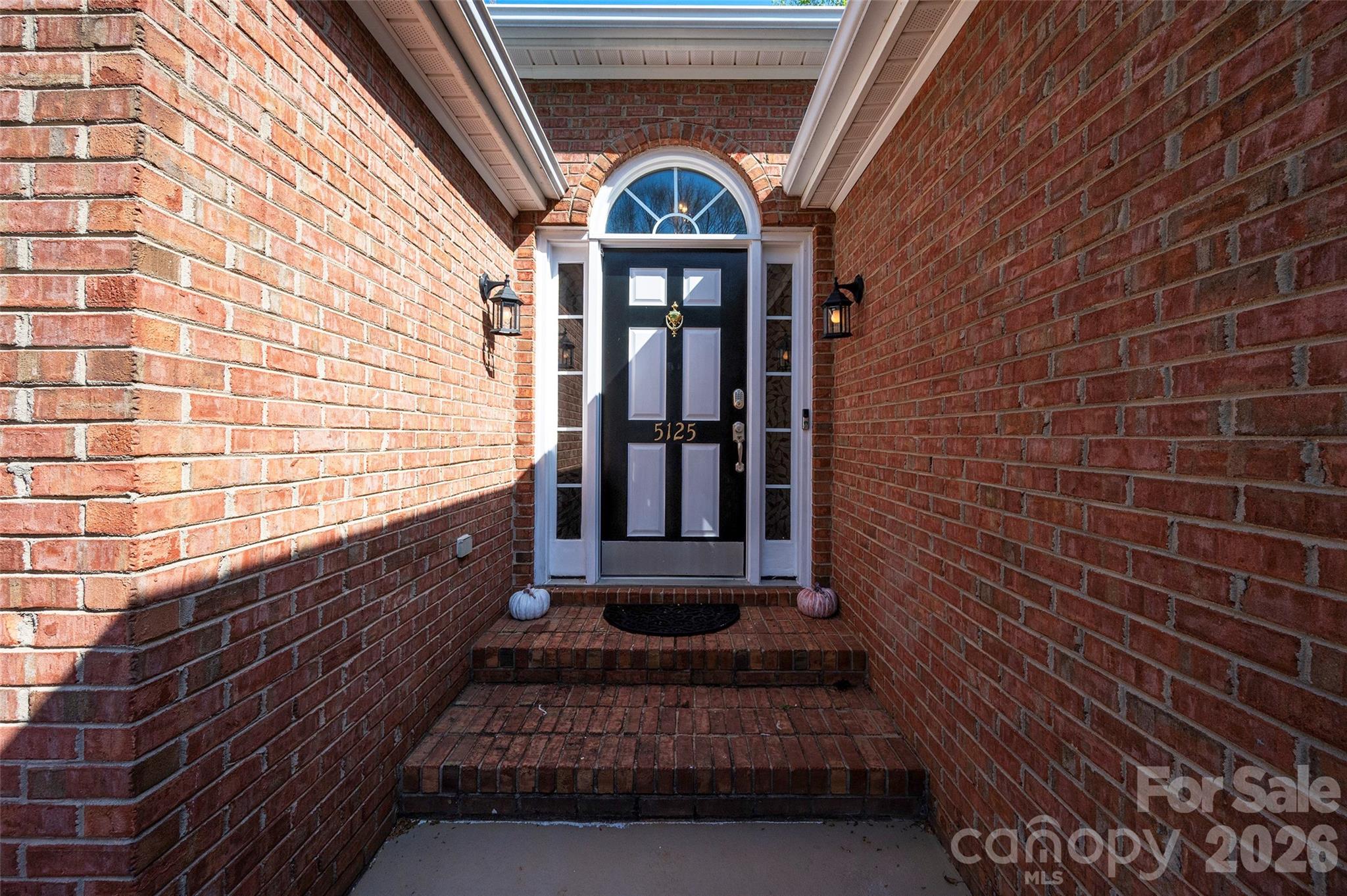 5125 Old Plantation Circle — Winston Salem