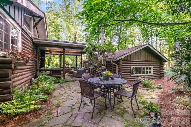 20 Deva Glen Road — Asheville