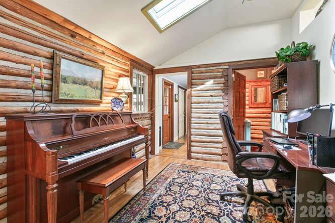 20 Deva Glen Road — Asheville