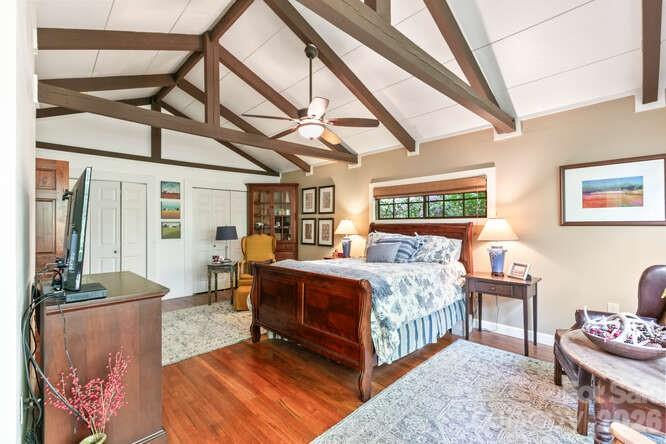 20 Deva Glen Road — Asheville