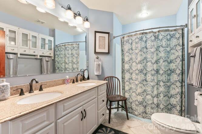 20 Deva Glen Road — Asheville