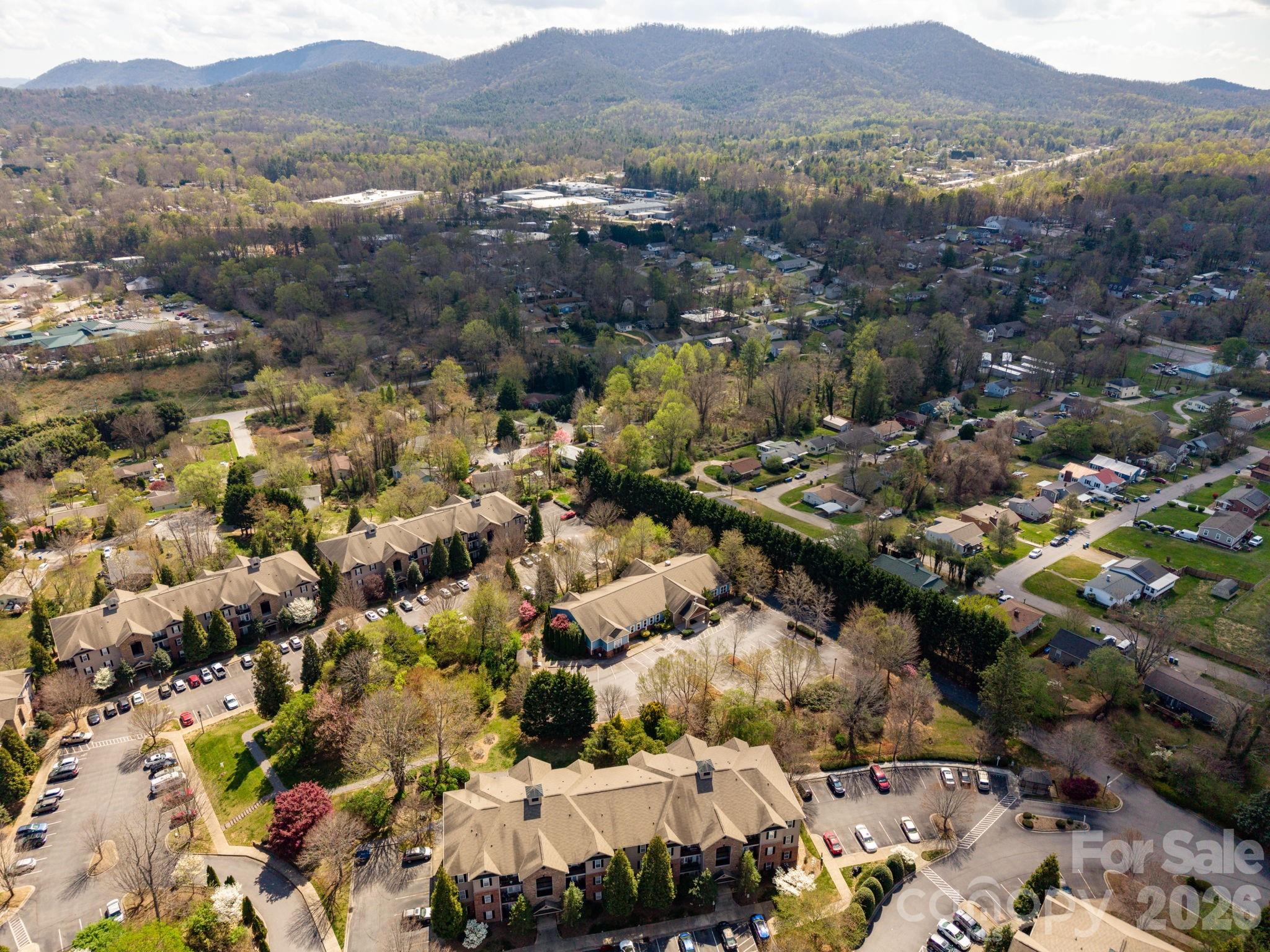 123 Appeldoorn Circle — Asheville