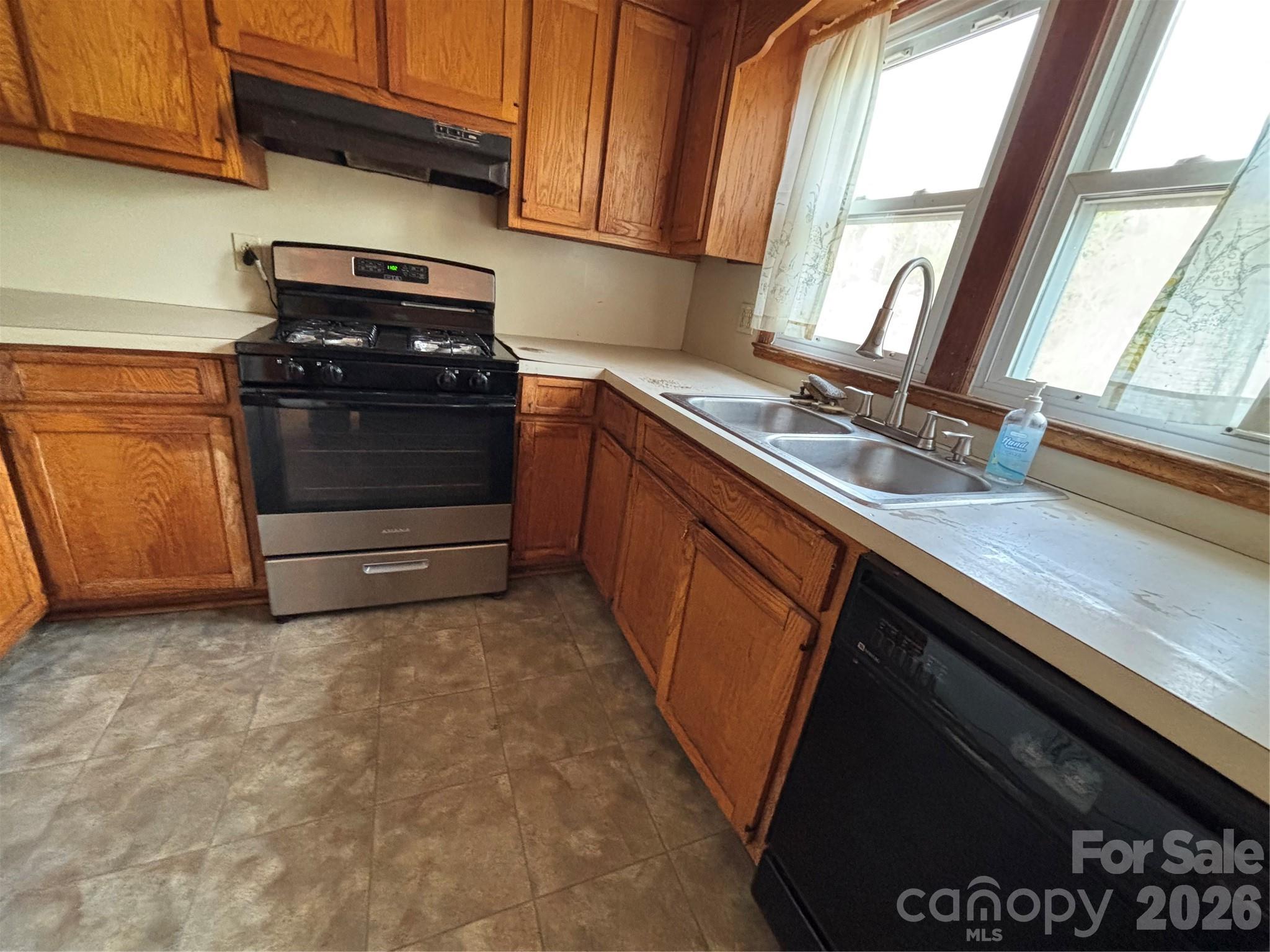 71 Balm Grove Avenue — Asheville