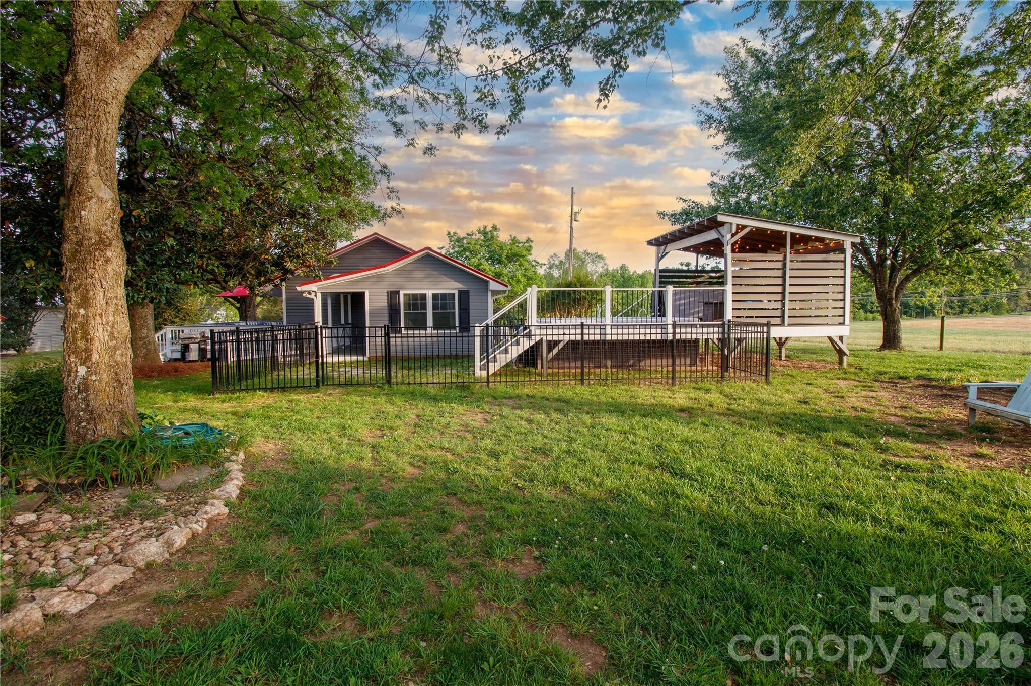 16351 Substation Road — Locust