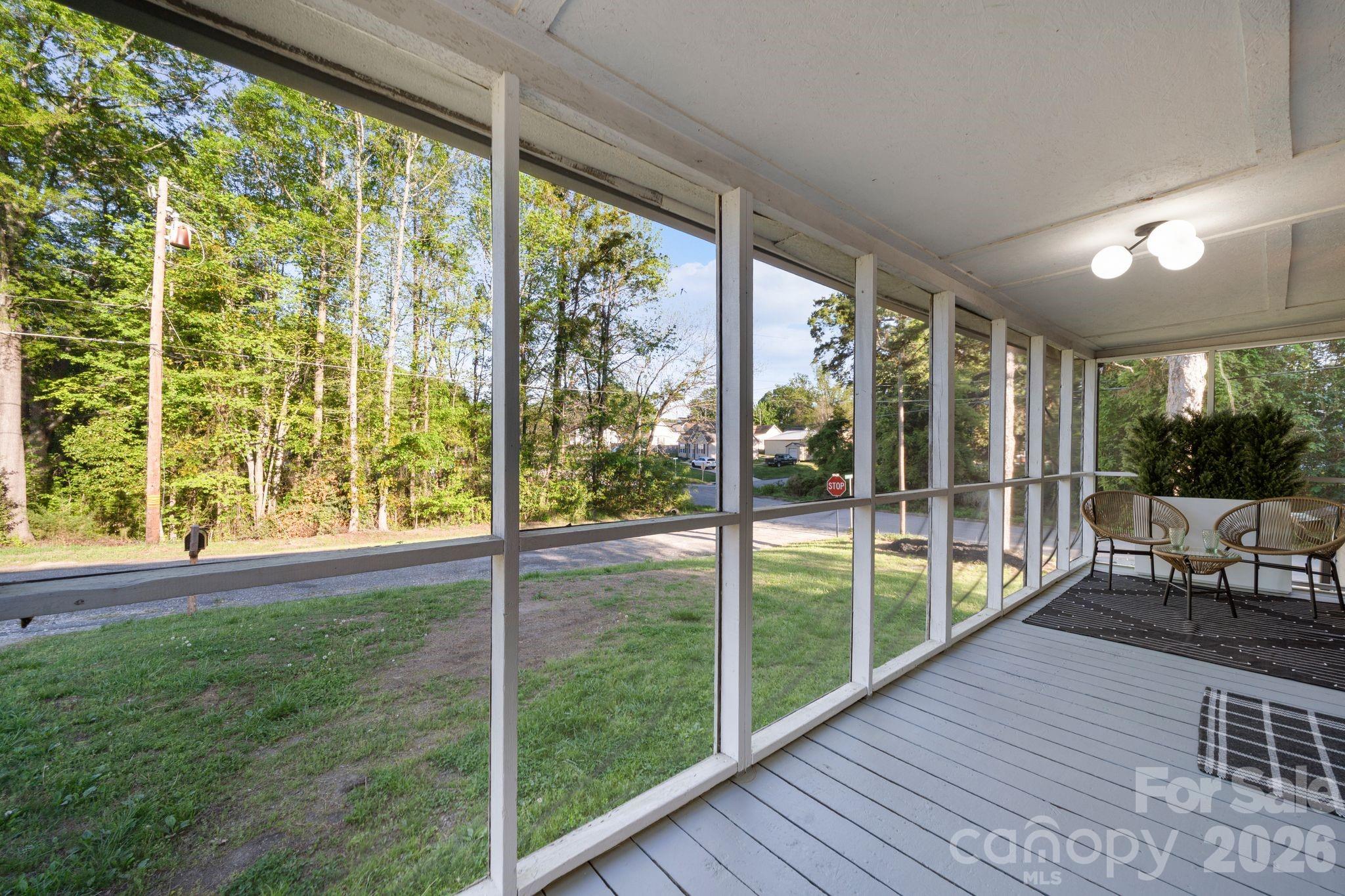 101 Fairview Street — Clover