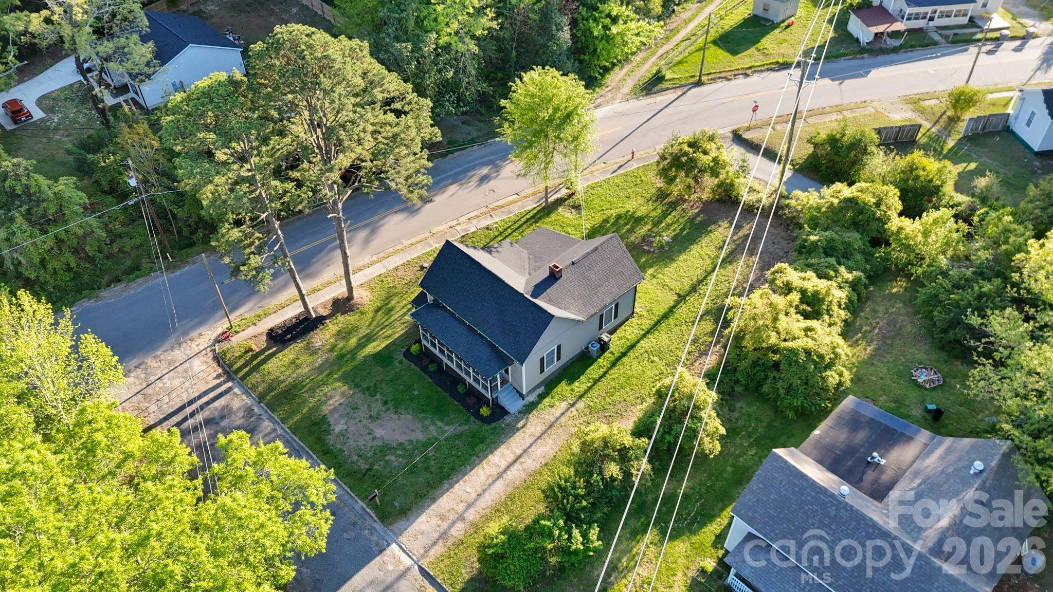 101 Fairview Street — Clover