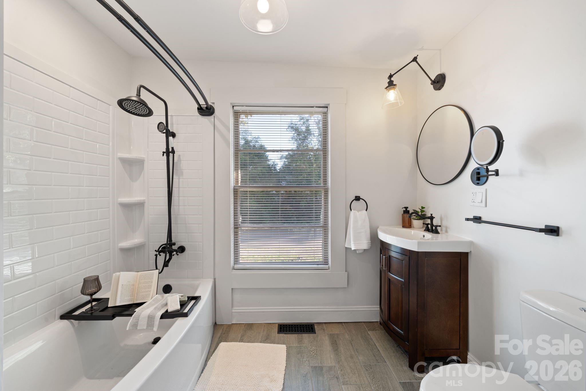 101 Fairview Street — Clover