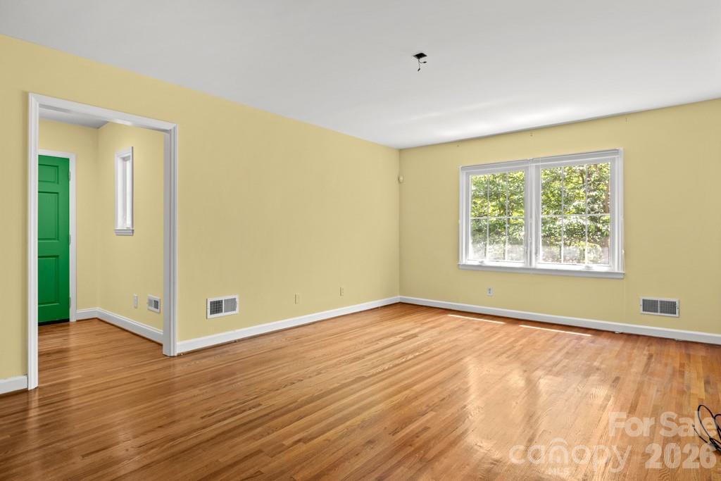 5335 Lansing Drive — Charlotte