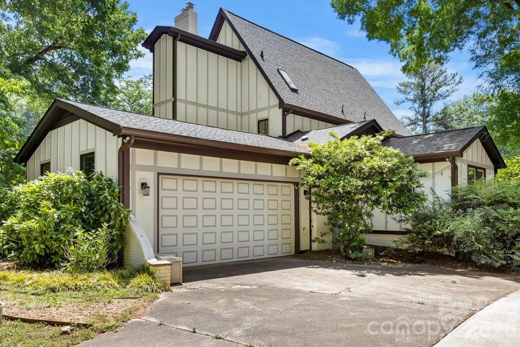 5335 Lansing Drive — Charlotte