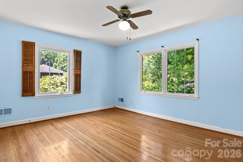 5335 Lansing Drive — Charlotte