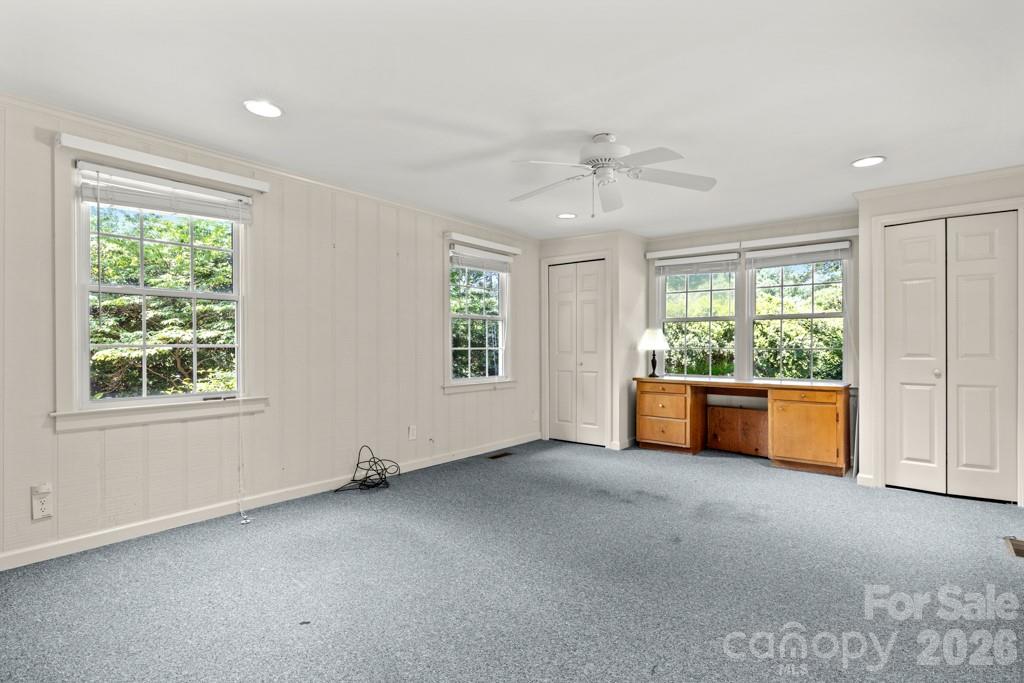 5335 Lansing Drive — Charlotte