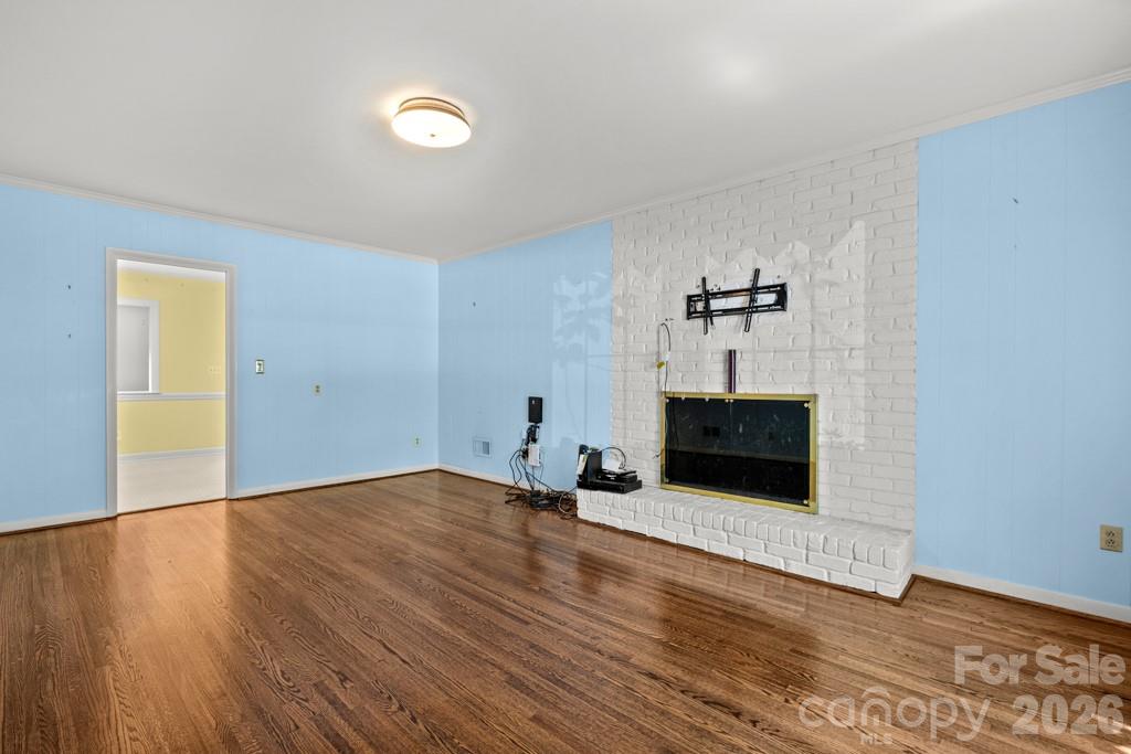 5335 Lansing Drive — Charlotte