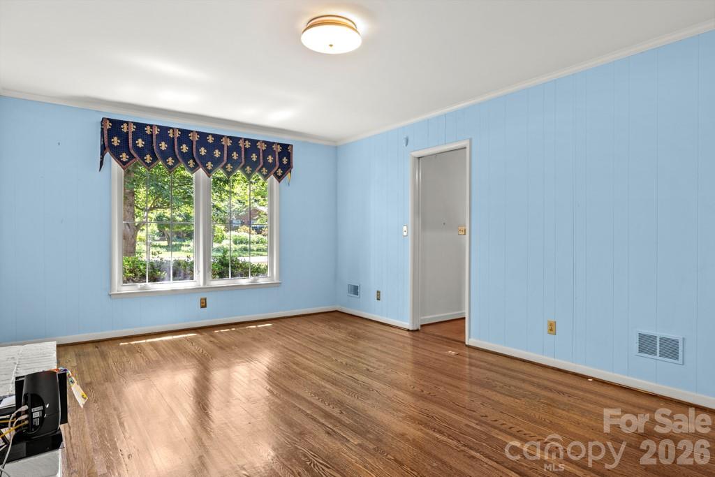 5335 Lansing Drive — Charlotte