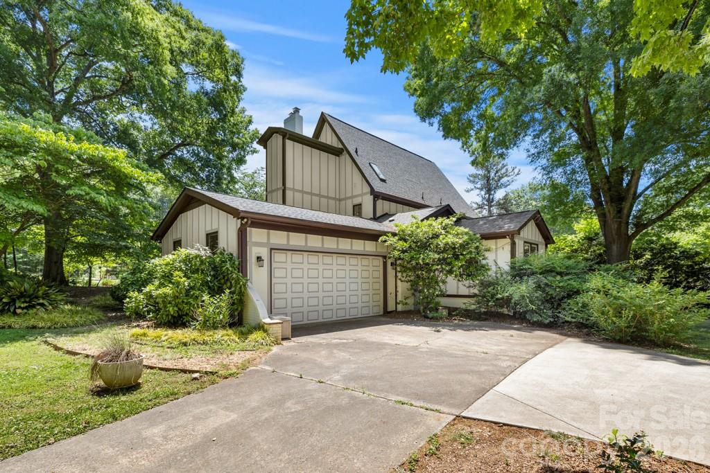 5335 Lansing Drive — Charlotte