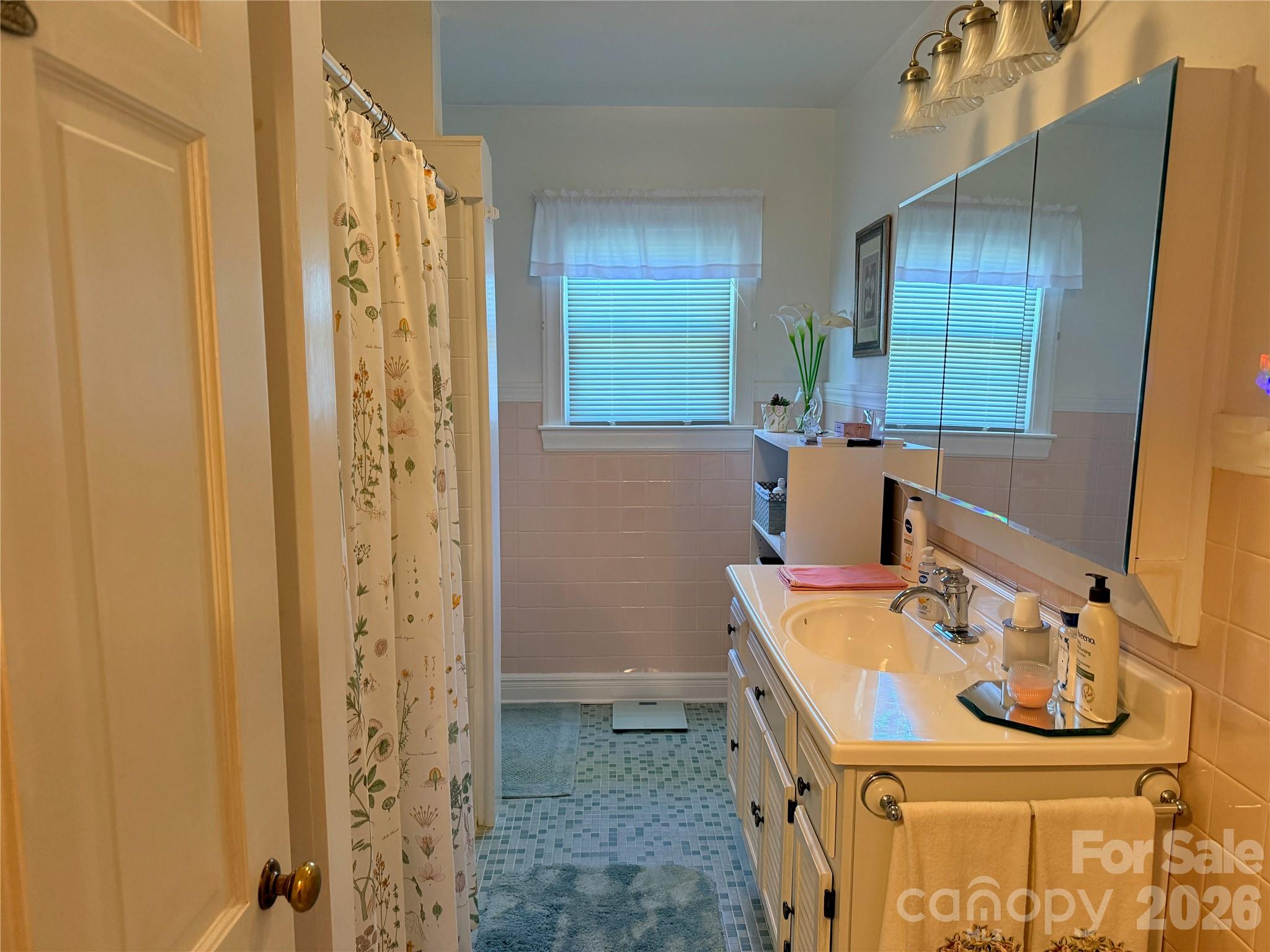 261 Old Caroleen Road — Forest City