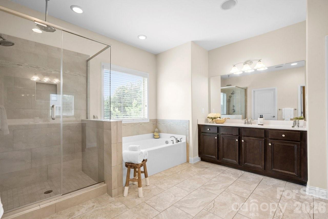 16032 Loch Raven Road — Huntersville