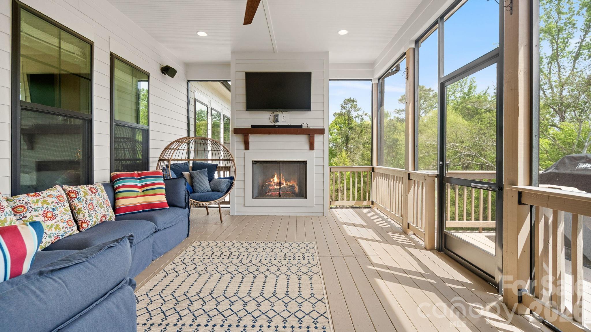 3438 Stags Leap Way — York