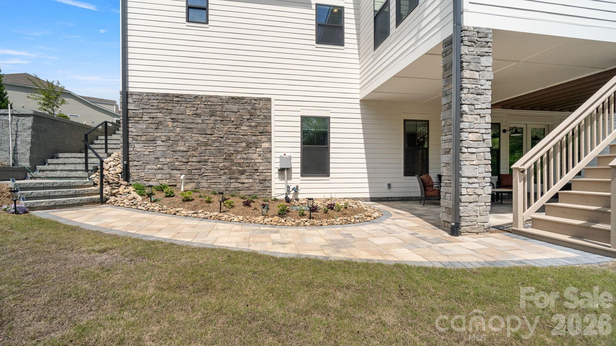 3438 Stags Leap Way — York