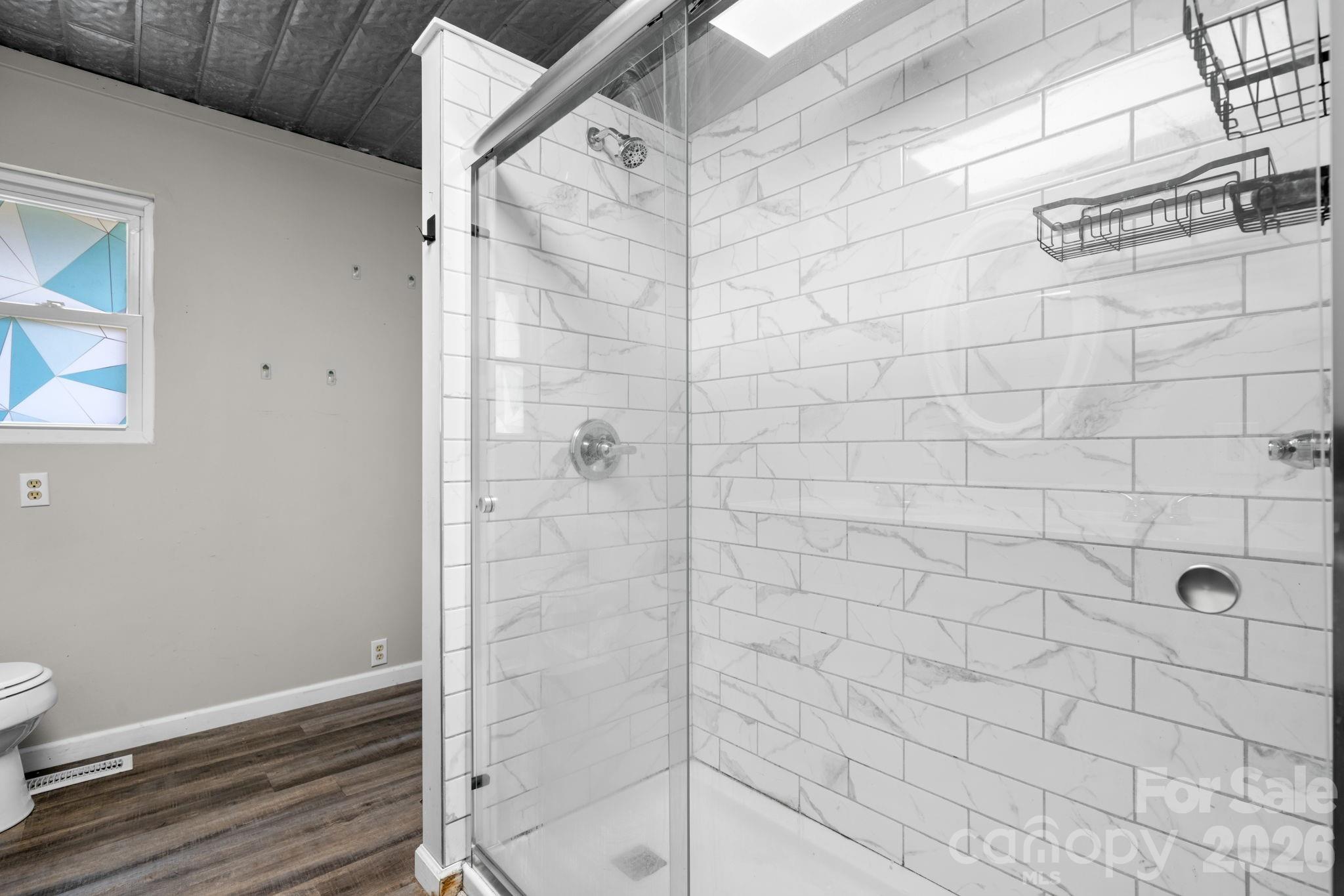 1604 4th Street NE — Hickory