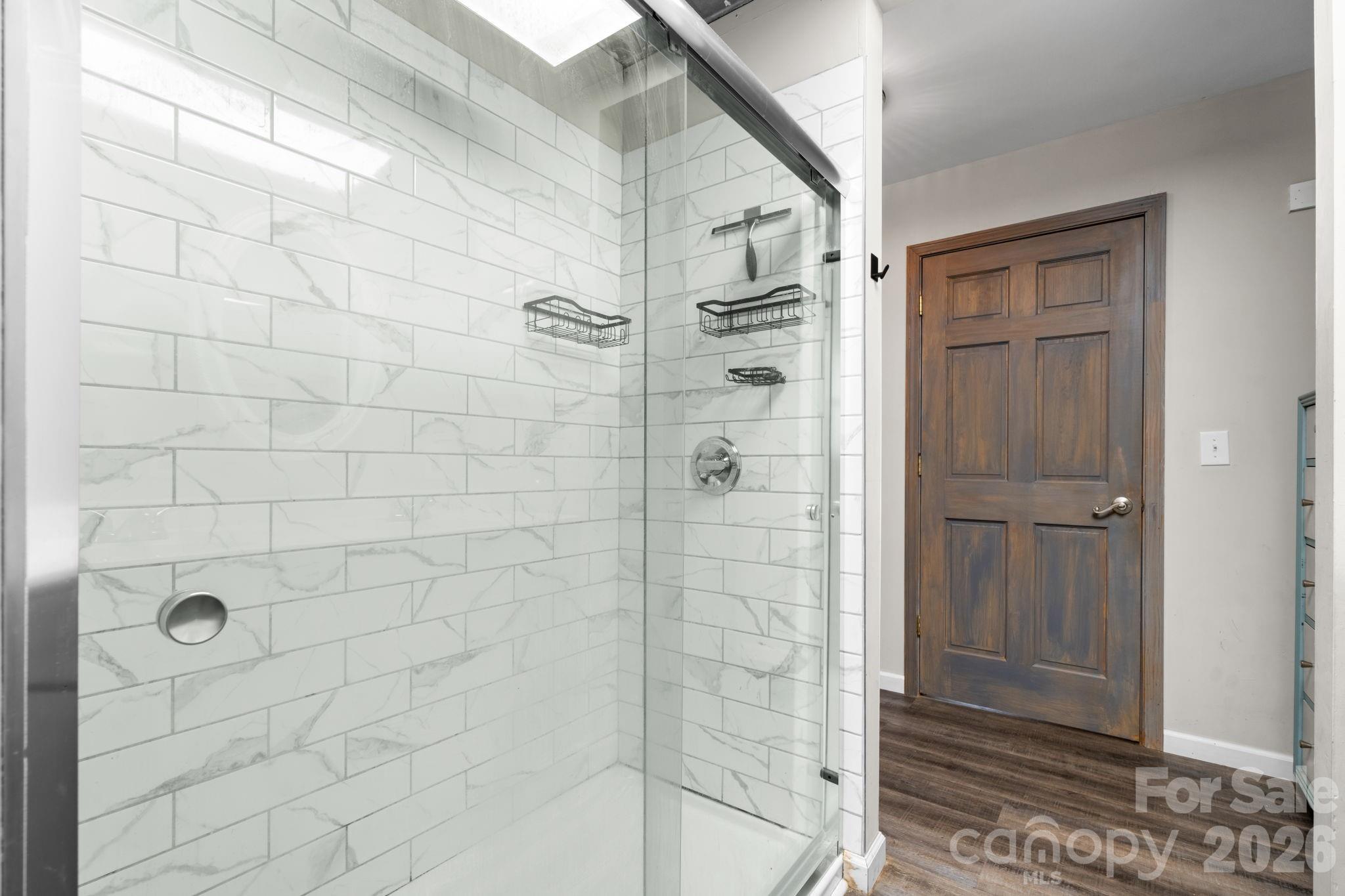 1604 4th Street NE — Hickory