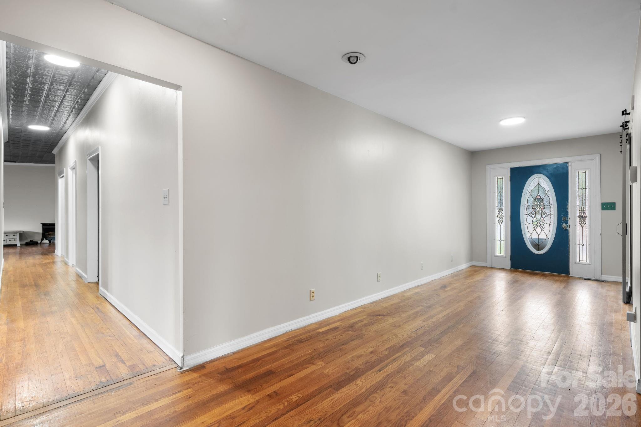 1604 4th Street NE — Hickory
