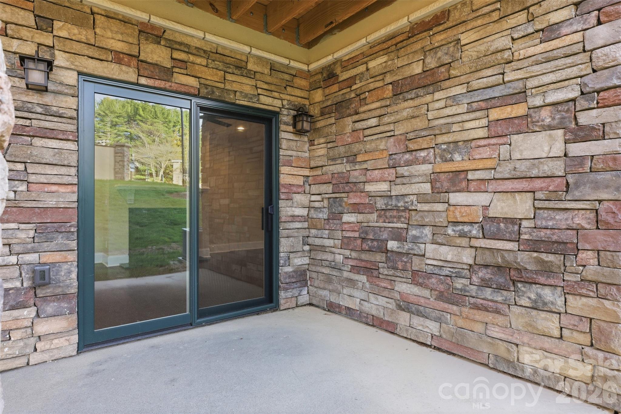 155 Gateway Drive #101 — Boone