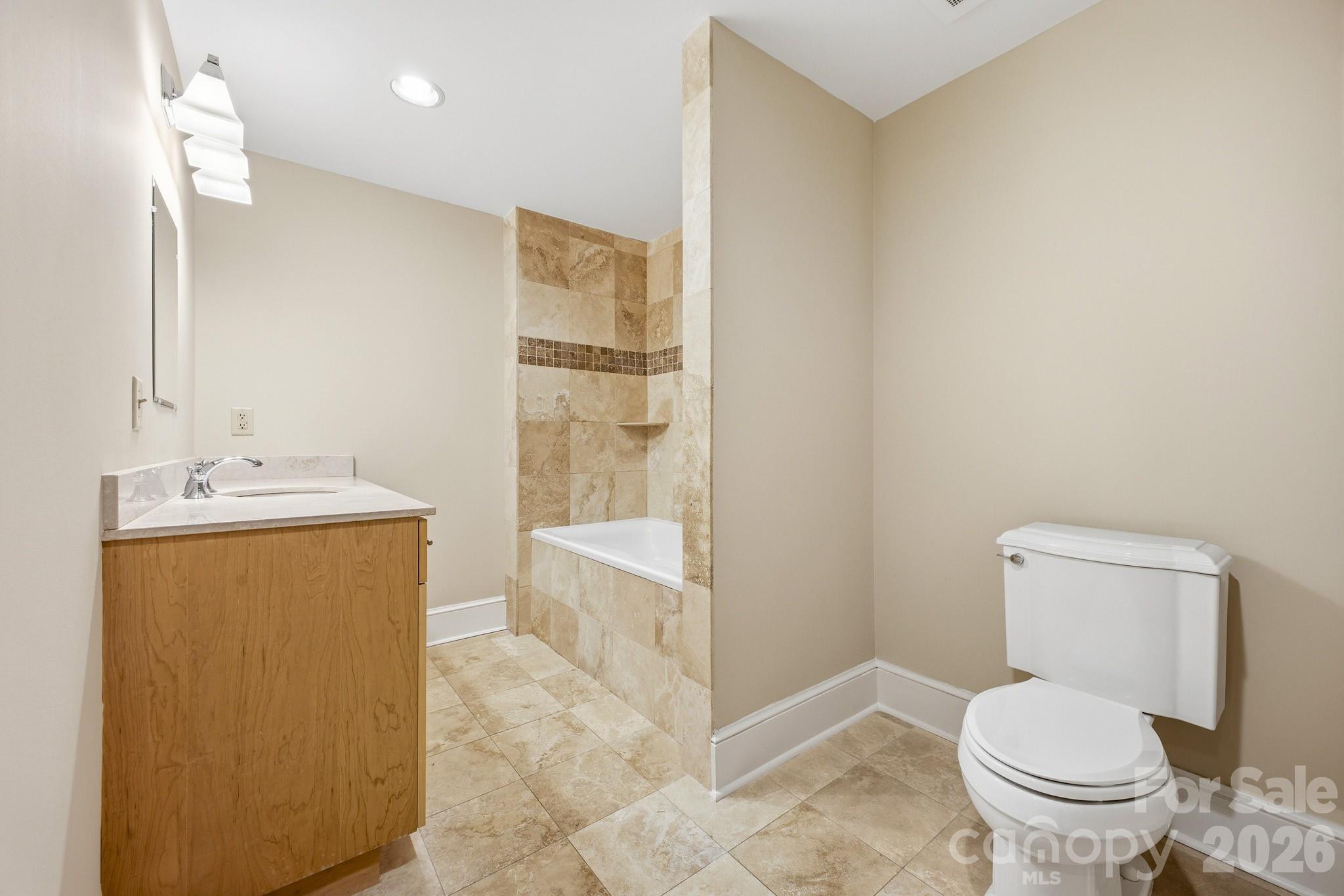 21 Battery Park Avenue #307 — Asheville