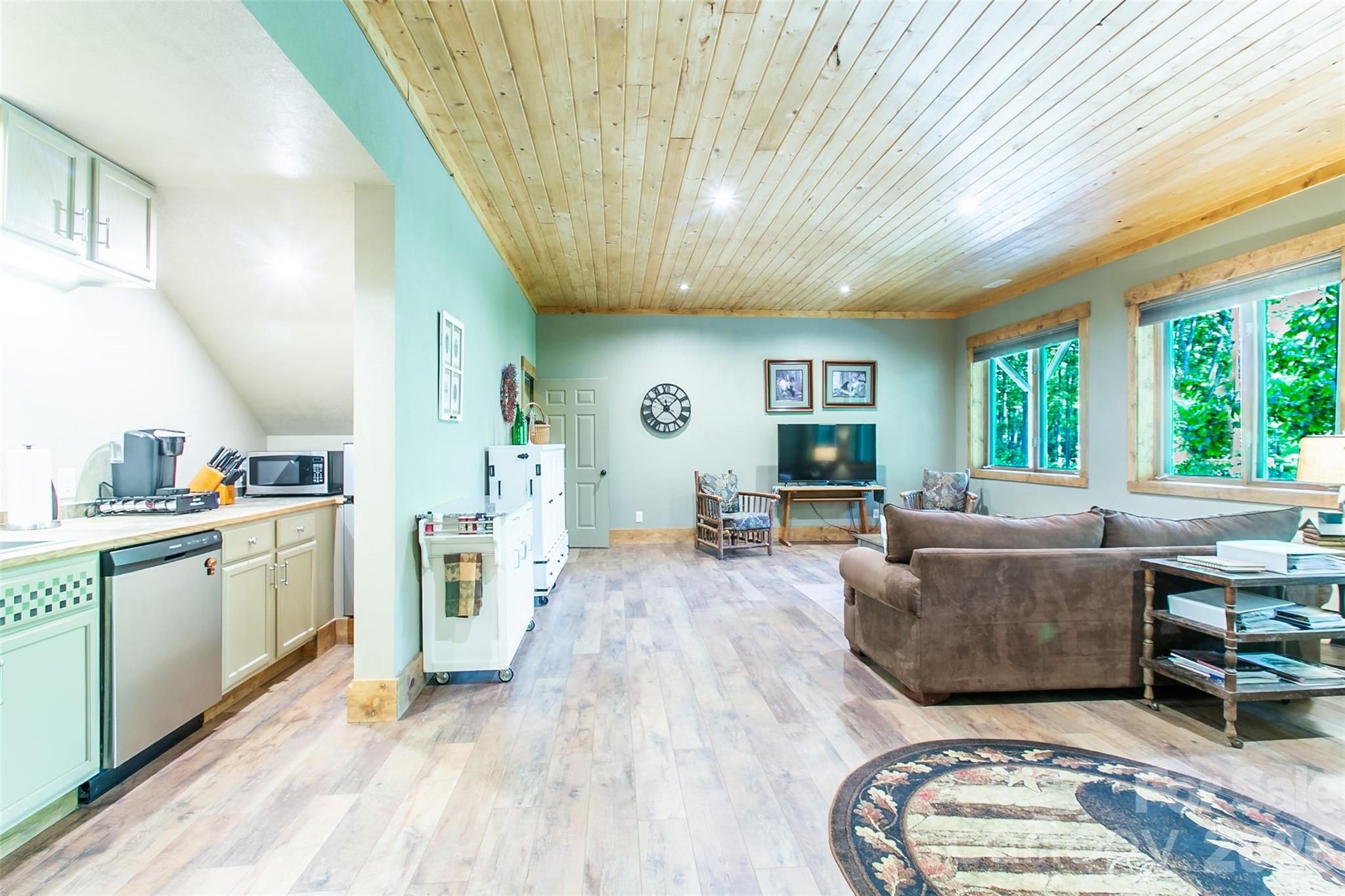 58 Great Aspen Way — Black Mountain