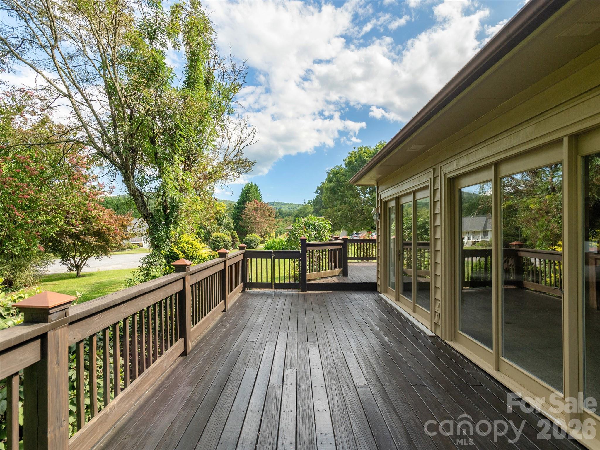 504 Crooked Creek Road — Hendersonville